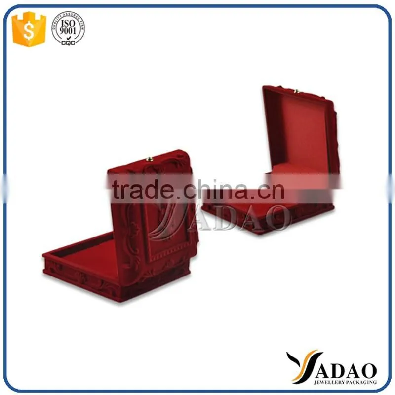 red flocking velvet packaging pendant boxes