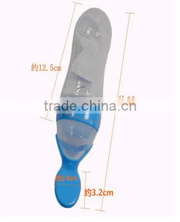 china factory FDA squeezable baby spoon silicone baby feeding bottle with spoon