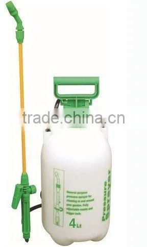Shoulder handheld small sprayer