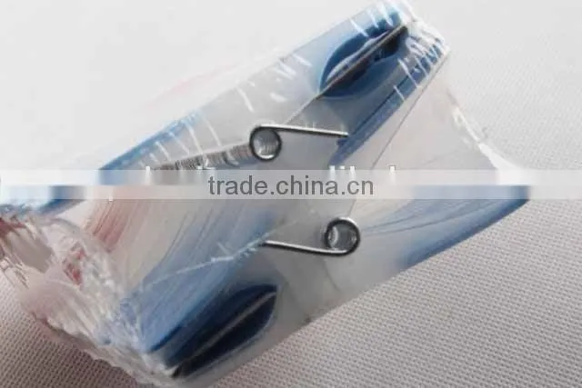 18 pc three colours plastic clothespin