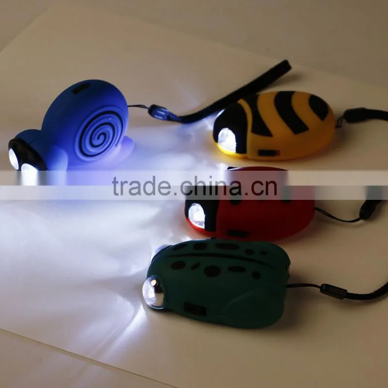 Cute hand shake flashlight mini novelty animal shape hand LED ilumination torch with chain