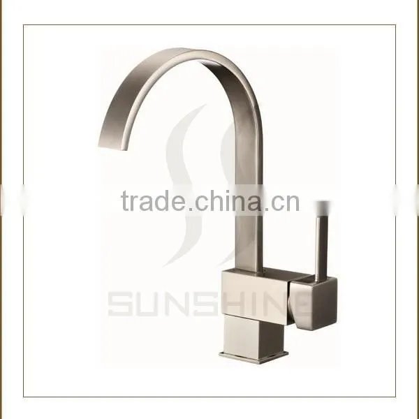 82H08-CHR Top Sell Cupc Kitchen Faucet