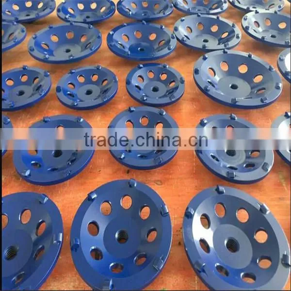 Diamond (PCD) scraper grinding wheel for rapid removal of coatings