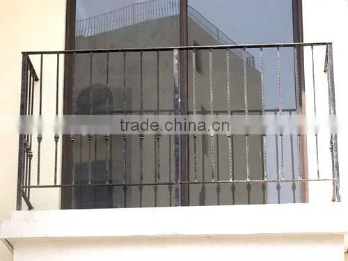 2013 Top-selling wrought iron balcony protection fencing