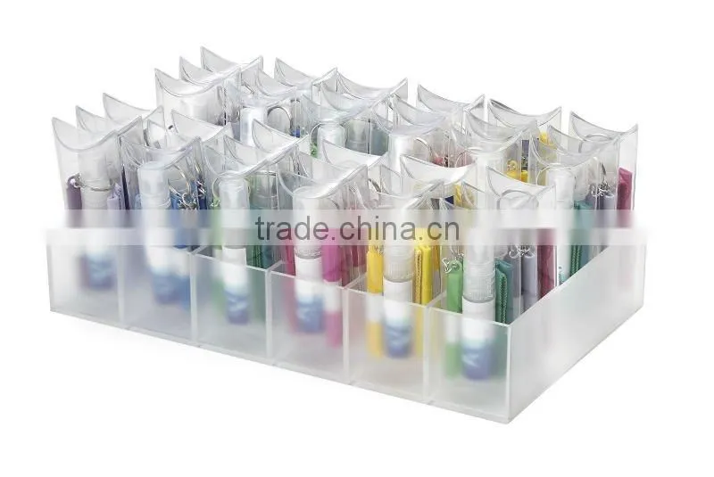 Spray lens cleaner with display