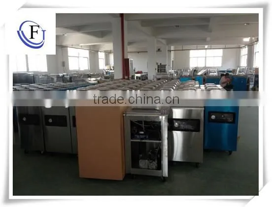 Single chamber vacuum machine for seafood