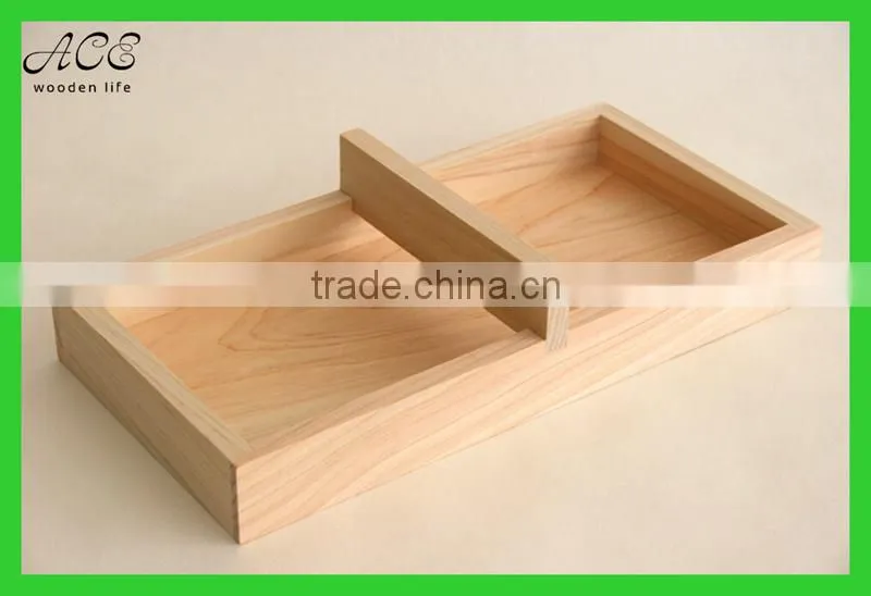 Natural solid wood tray