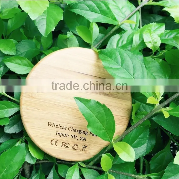Creative bamboo wood wireless charger pad for Apple & Android Universal Wireless Universal mobile phone charger adapter