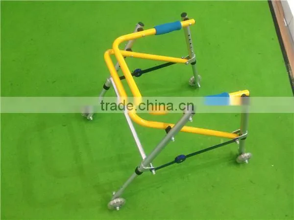 Hospital Medical Equipment Aluminum Frame LIGHTWEIGHT rollator walker Walking Aids for disabled people TOPMEDI