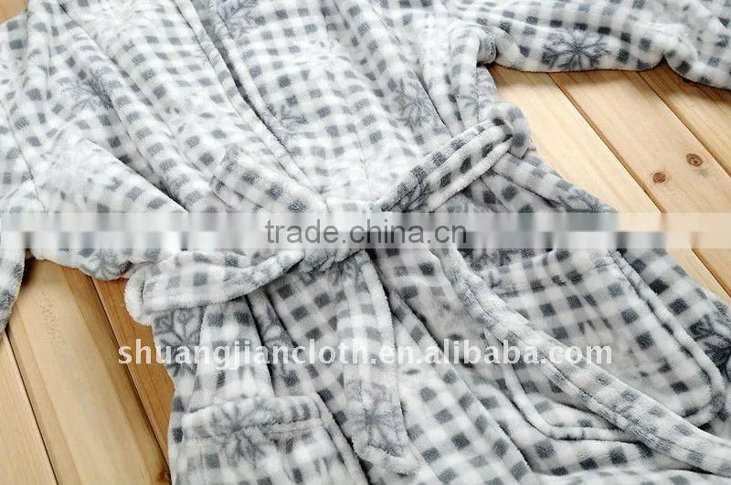 100%polyester coral fleece bathrobe