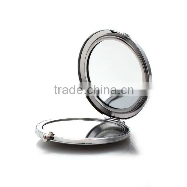 Portable jeweled compact mirror