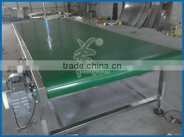 Milk powder bag small conveyor belt