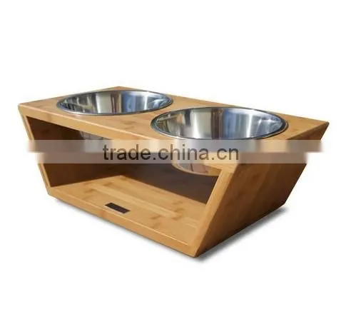 Bamboo Dog Diner Holder