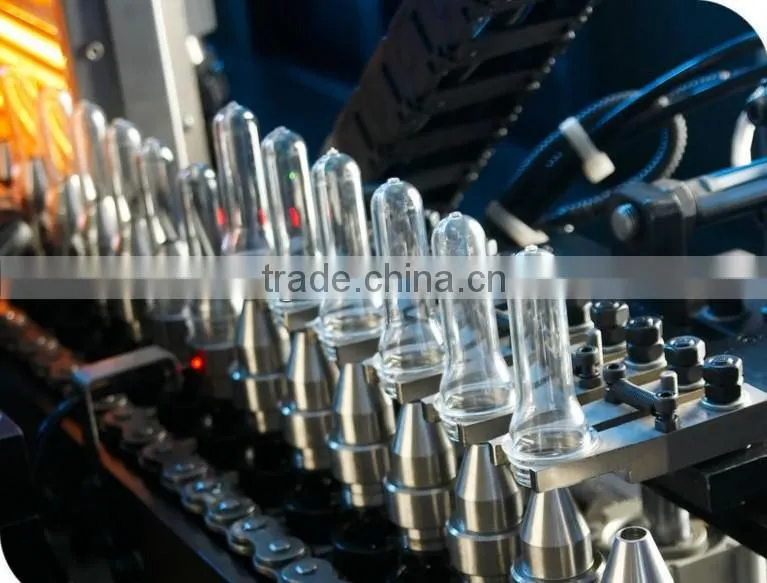 Automatic pet blow moulding machine