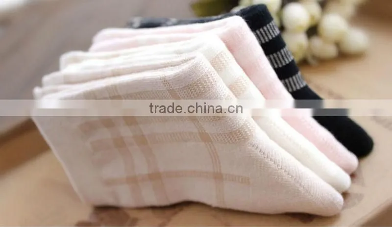 Natural color cotton environmental protection breathable and comfortable socks