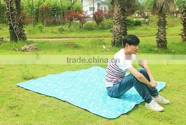 Outdoor Waterproof Beach Camping Picnic Moistureproof Aluminum film Mat Blanket