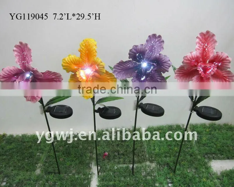 small metal flower for garden decoration