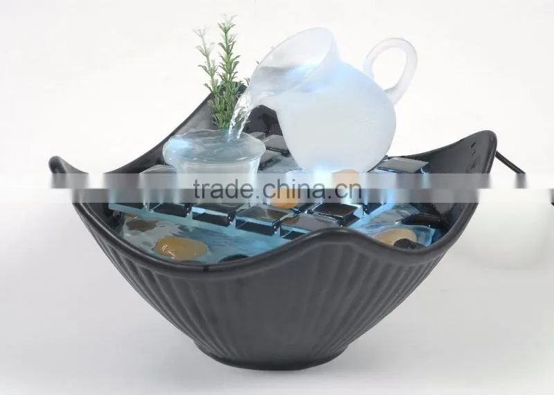 Ball fountain for tabletop decoration