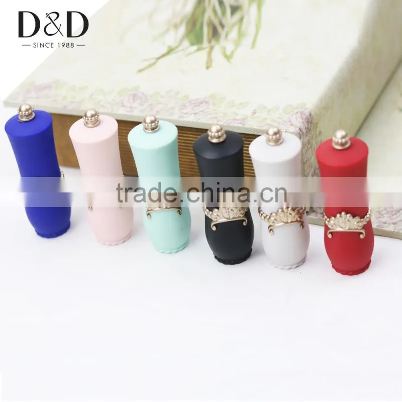 D&D New Portable 5pcs Handy Sewing Needles Lipstick Pin Cushion Sewing