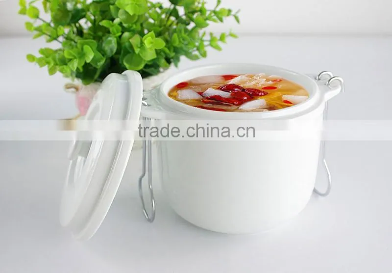China suppliers wholesale soup tureen, white ceramic stew pot with lid