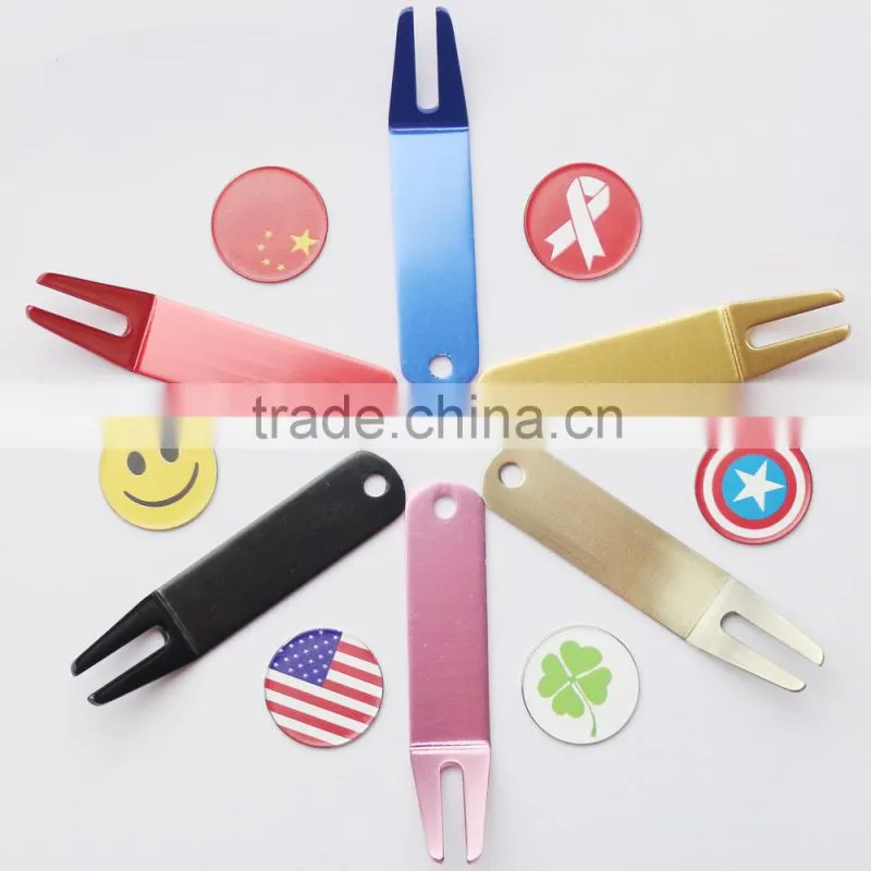 cheap metal golf divot tool with different ball markers for wholesale