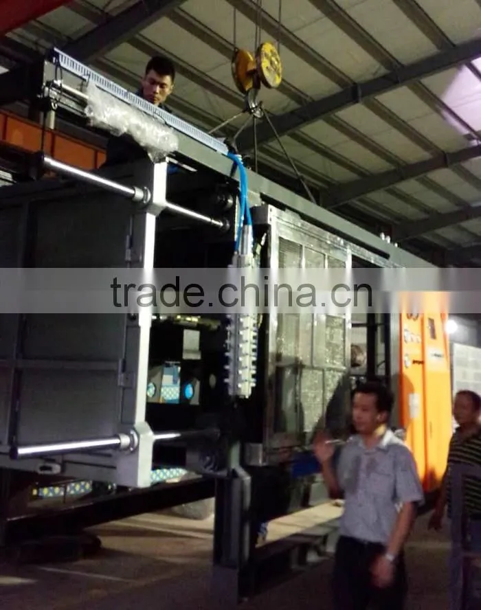 Automatic styrofoam moulding machine