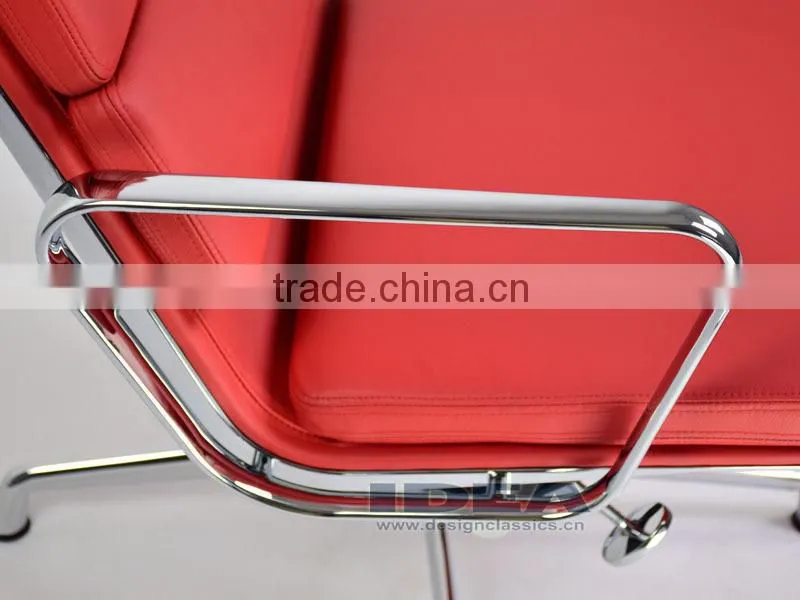 Replica Charles Management Soft Pad Lounge Chair - Red Genuine Leather