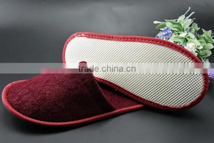 Non-Woven disposable hotel slipper customize embroidery slippers