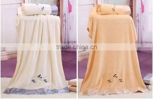 Embroider and jacquard bath towel