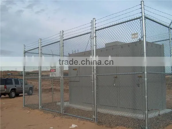 Automated heavy duty chain link fence making machine