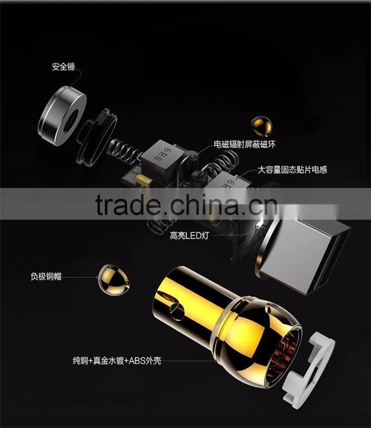New design Remax 2016 with safety hammber function 2.4A 2 USB metal bullet car charger