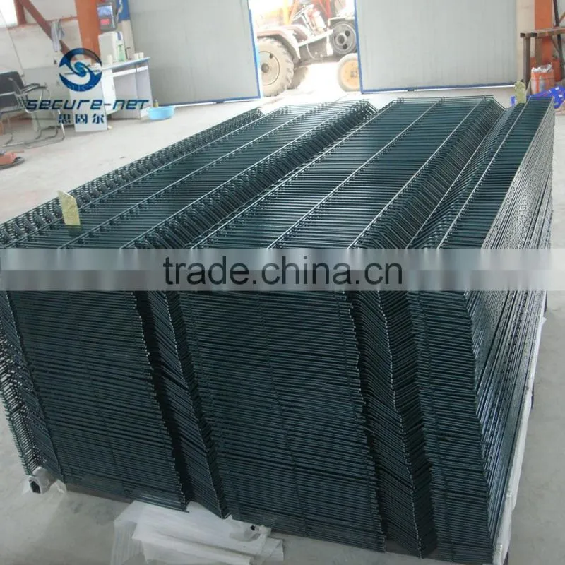 PVC Coated Galvanized Metal Welded Wire Mesh Fence