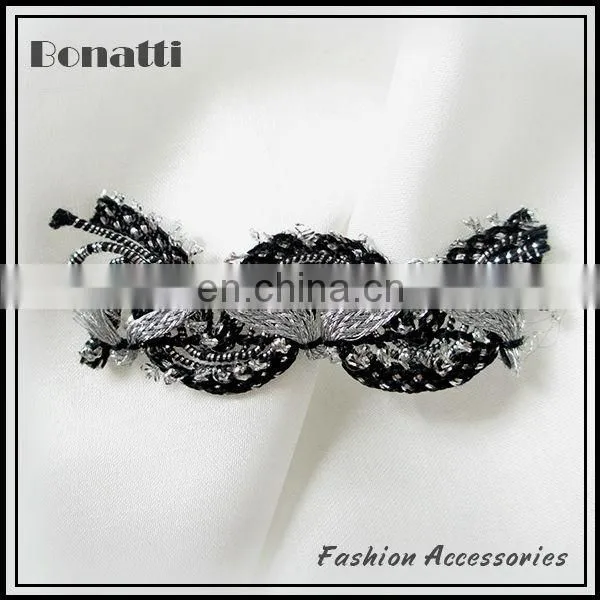 High quality lace trimming with metallic thread