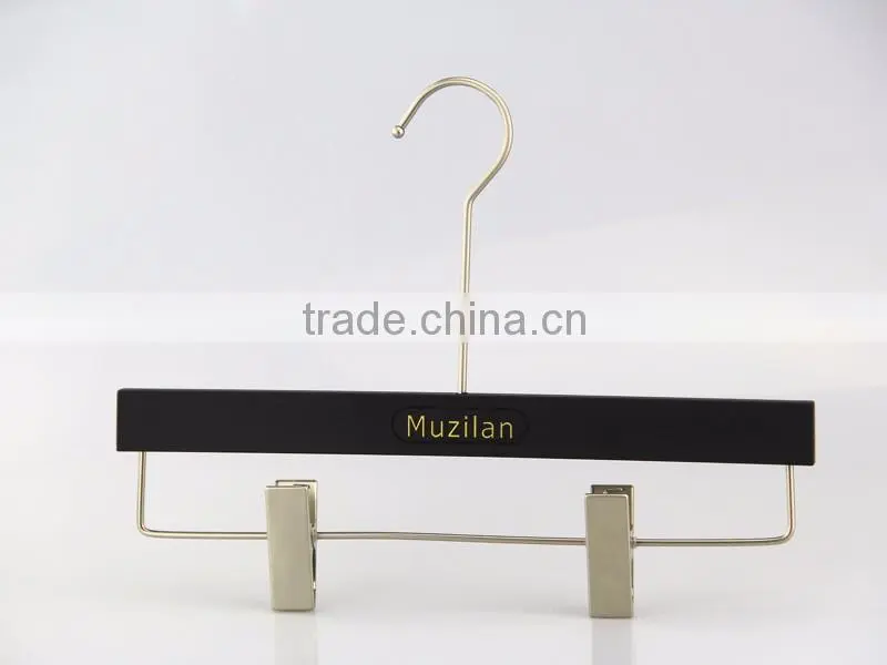 CY-650 Luxury black rubber hanger touch soft flocking plastic belt hanger