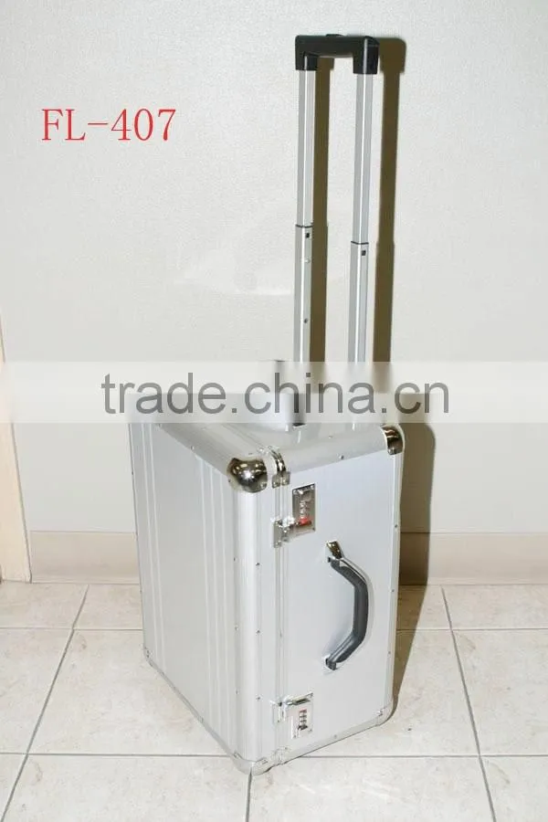Europe Classic Flight Topas Aluminum Beauty Case NEW In Box Luggage Carry On