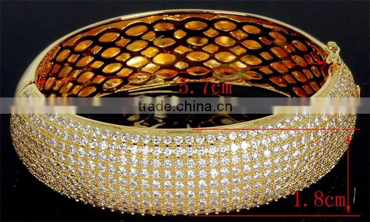 Top Seller Basic Look Micro Pave Setting Cubic Zircon Top Quality Chunky Crystal Bangle