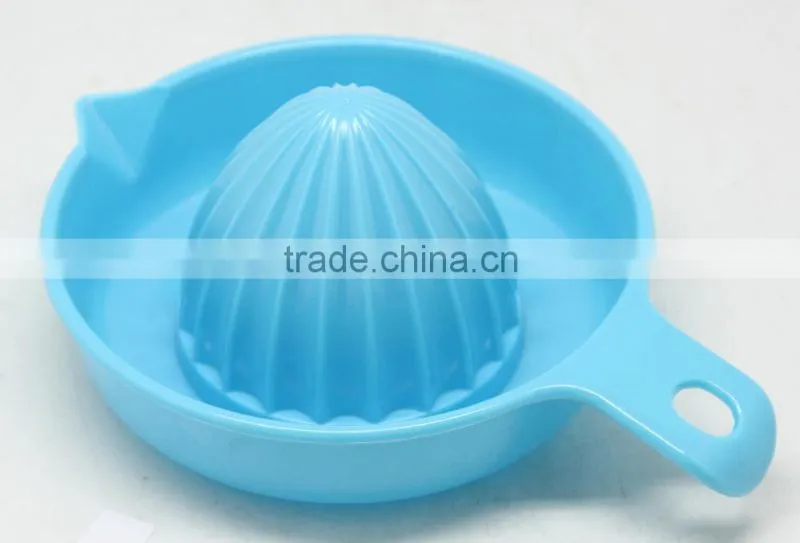 MANUAL EASY-OPRATED PLASTIC PS JUICER WITH HOLE WITH DISPLAYBOX