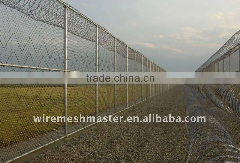 Zinc coating chain link fence