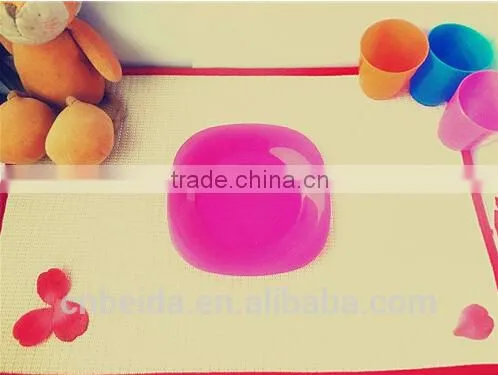 Pierced plastic plate with high quanlity and competitive price