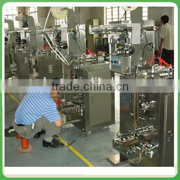 2016hot sell sachet water filling and sealing machine price