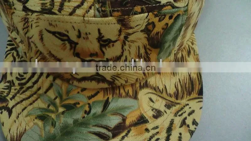 Custom animal pattern blank 5 panel hat wholesale with flat bill