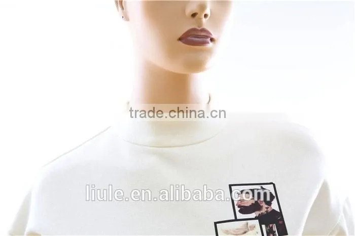 New fashion ladies casual sport gym shirt Autumn Embossed Printing shirt for women