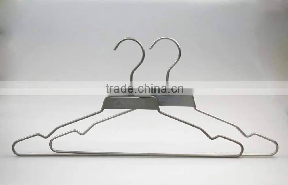 new metal hanger with notch for heavy duty