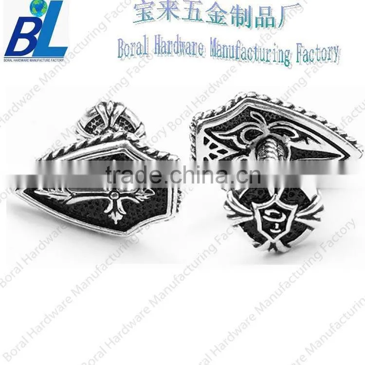 Die casting skull cufflinks with silver plating