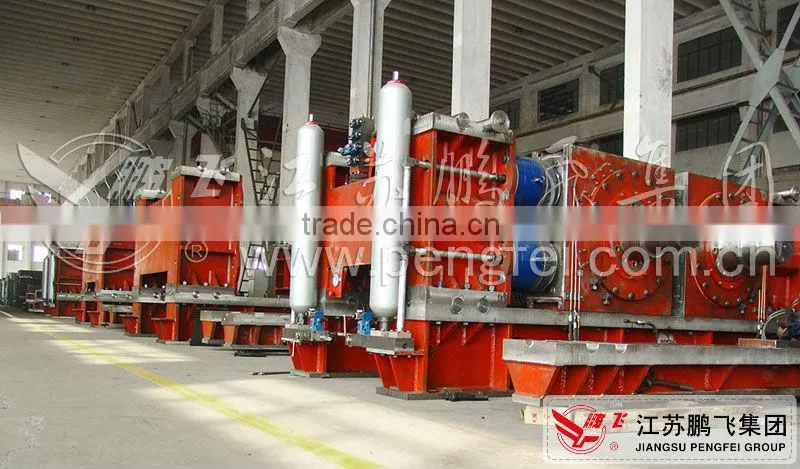 Rolling machine used in cement grinding station