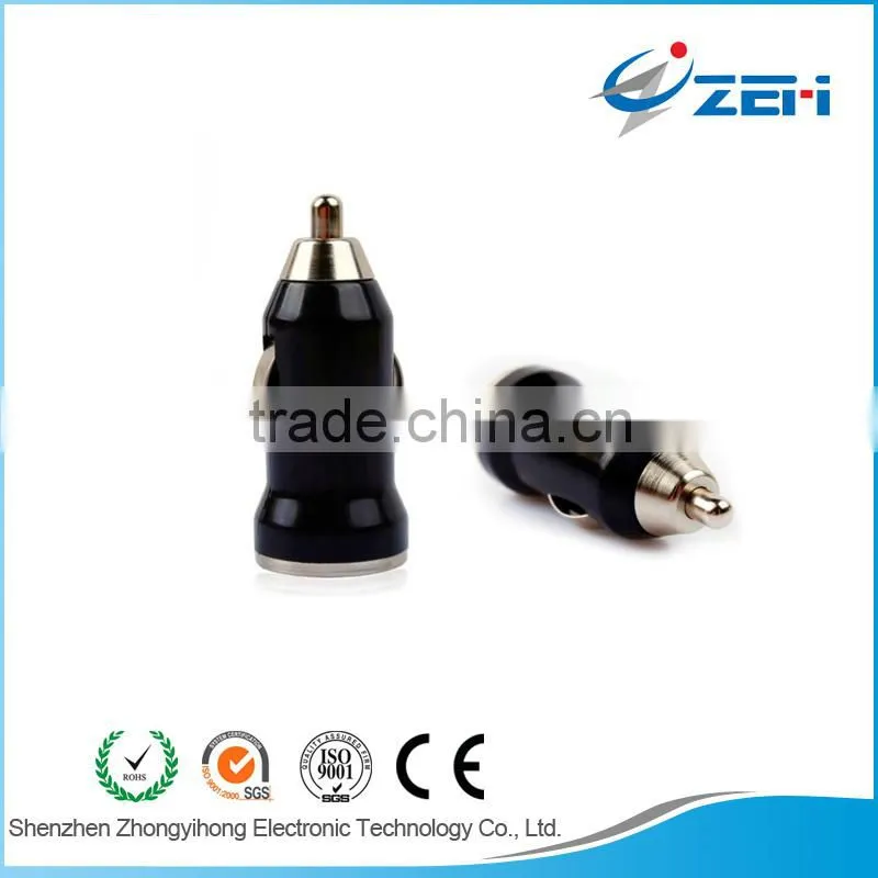2015 hottest portable 5V 2A Dual Usb Port Universal Mini Car Charger For Mobile Phone