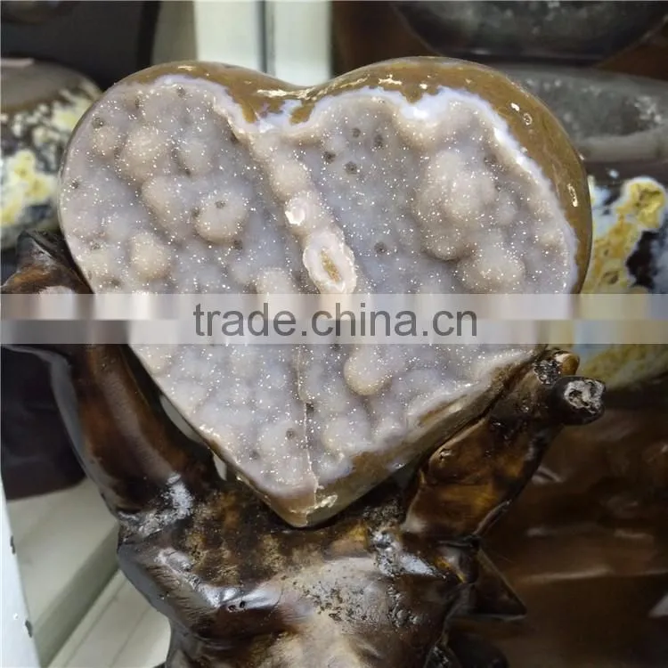 Natural Agate Geode Heart Shaped Stone Crystal Ornaments