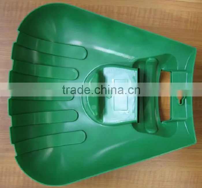 Poly garden and Yard leaf scoops hand leaf rake claws quick removal of grass or leaves