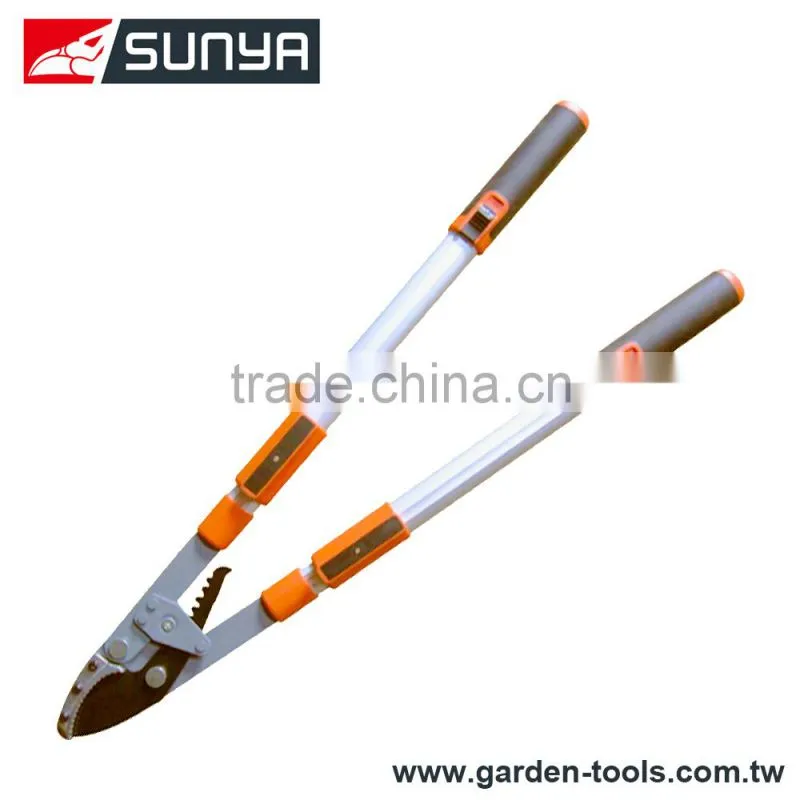 Telescopic power saving planet gear lopper