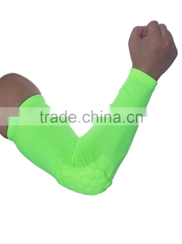 Customized sports safty padded compression shirts for FIGHT Training